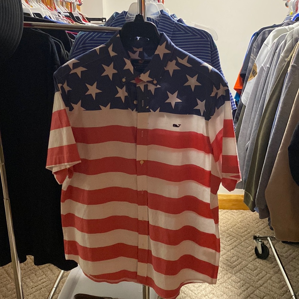 Men’s Large Vineyard Vines American Flag Short Sleeve Button Down
